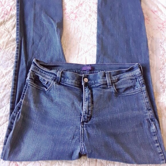 NYDJ High Rise Straight Leg Size 16 Medium Wash - Picture 2 of 14